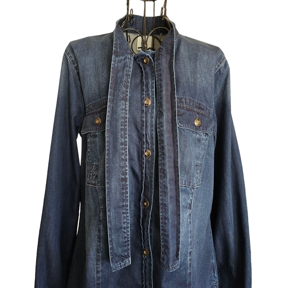 🔥CABI 3290 Waterfront Denim Button Down Shirt, Size S - Picture 6 of 8